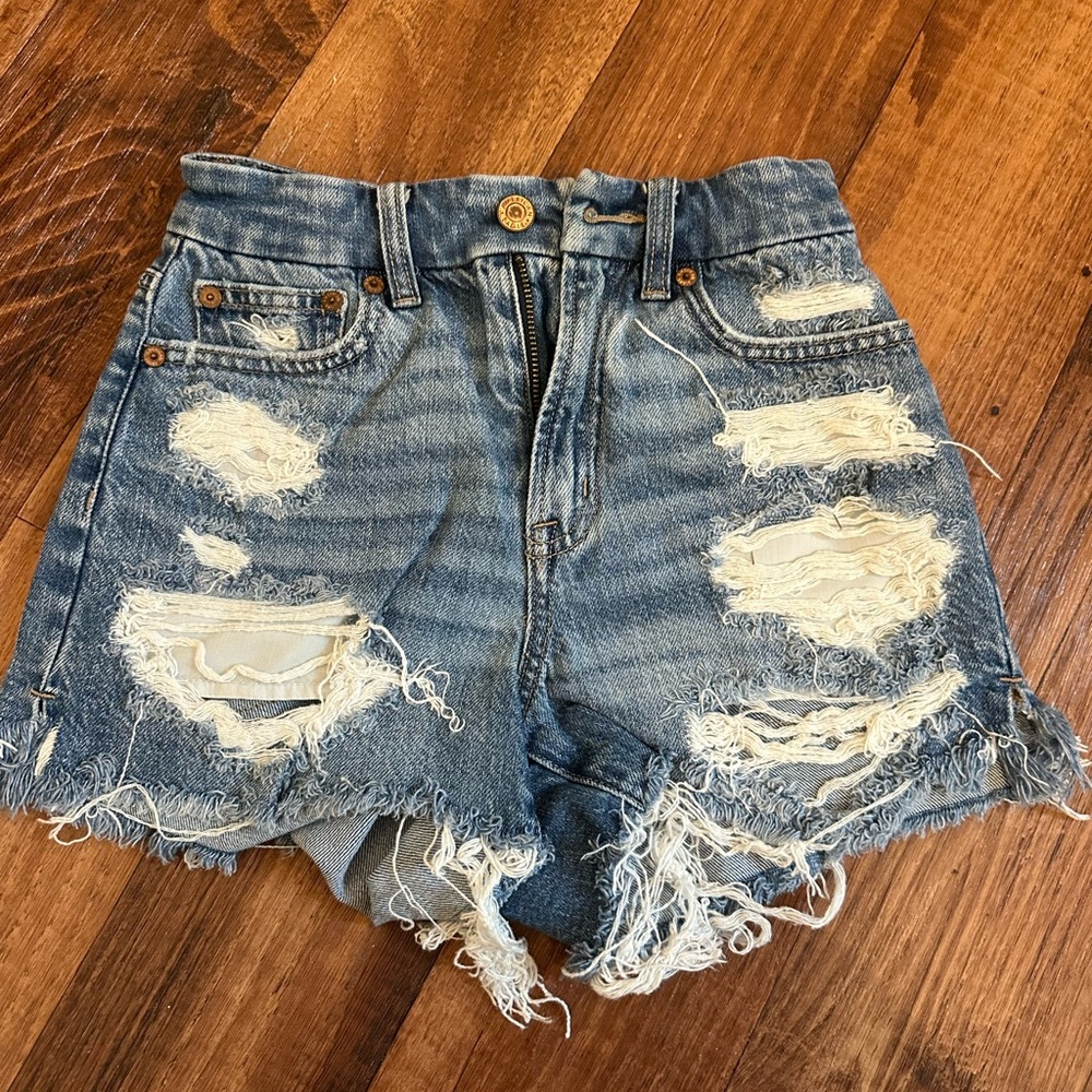 American Eagle Outfitters Distressed Denim Cutoff Shorts - Light Blue - Picture 1 of 3